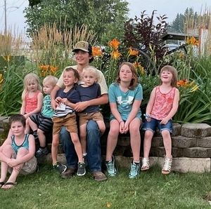 Meet your Posher, Debbie